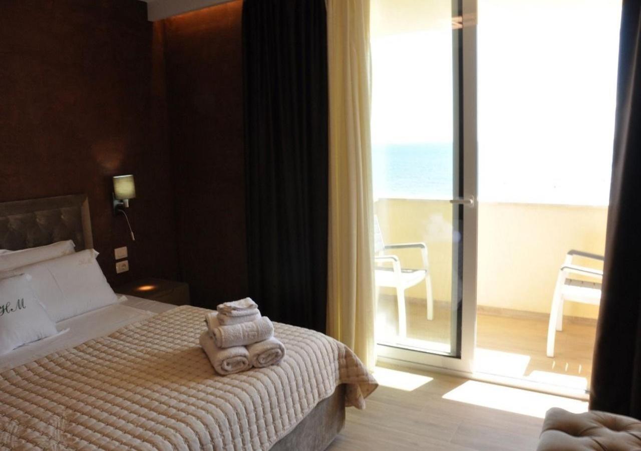 Hotel Maren Durrës Extérieur photo