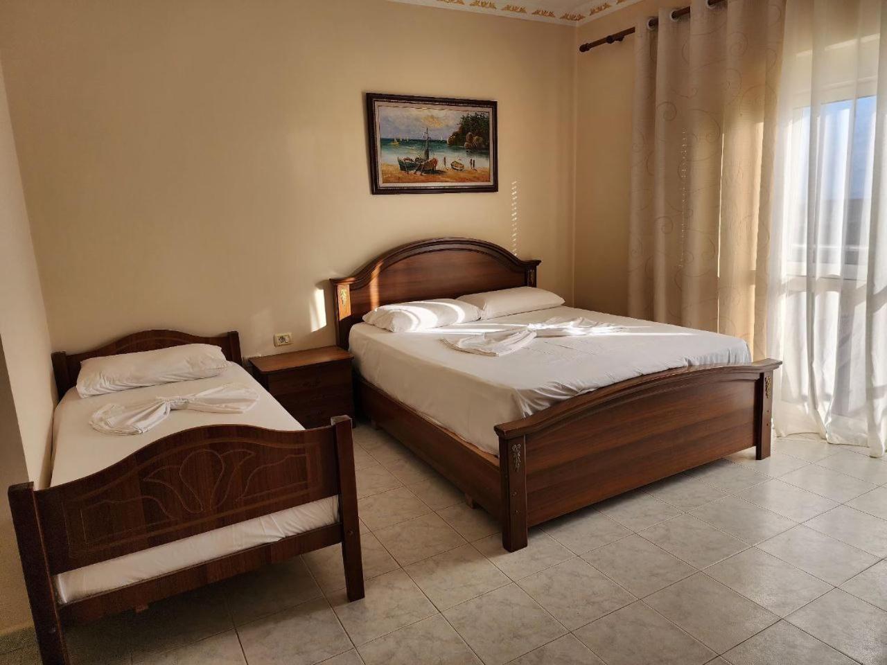 Hotel Maren Durrës Chambre photo