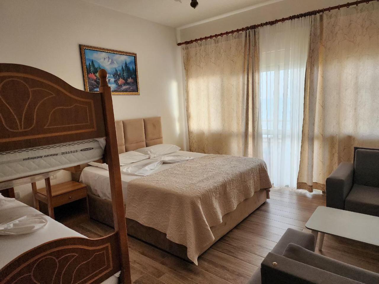 Hotel Maren Durrës Chambre photo